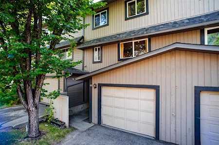 27 Silver Springs Dr NW #69 Calgary, AB T3B 4N3