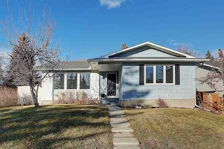 140 Deercrest Close SE Calgary, AB T2J 5T3