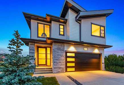 133 Rock Lake Heights NW Calgary, AB T3G 0G3