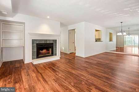 10141 Oakton Terrace Rd Oakton, VA 22124