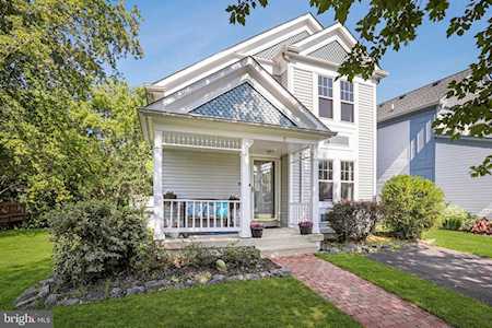 5 Brookmeade Ct Sterling, VA 20165
