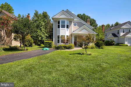 13502 Brightfield Ln Herndon, VA 20171