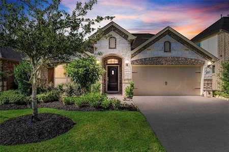 1014 Georgia Blue Dr Richmond, TX 77406