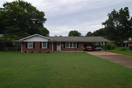 2632 Elmore Park Rd Bartlett, TN 38134