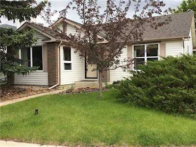3 Woodford Crescent SW Calgary, AB T2W 4C5