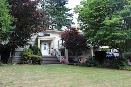 1858 126 Street Surrey, BC V4A 3P5