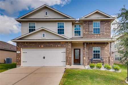 5016 Lexington Meadow Ln Del Valle, TX 78617