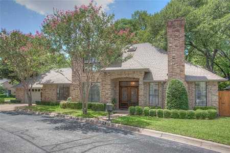 4716 Shady Ridge Court Fort Worth, TX 76109