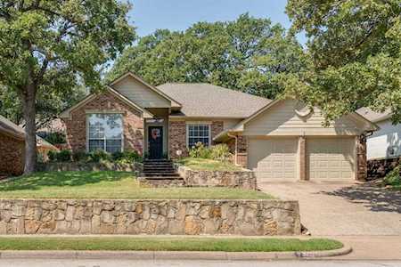 3453 Paint Brush Lane Bedford, TX 76021
