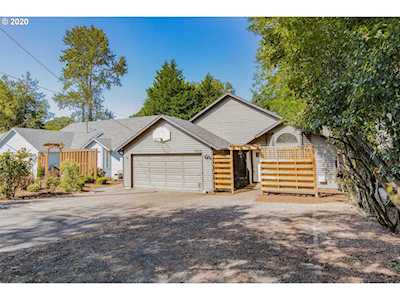 10825 SW 63rd Ave Portland, OR 97219