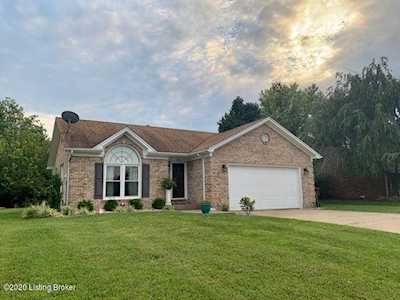 205 Justin Trail Mt Washington, KY 40047