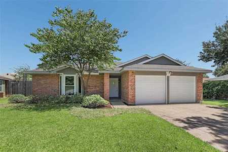 5204 Colonial Drive Flower Mound, TX 75028
