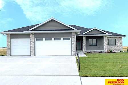 2735 Samuel Dr Fremont, NE 68025