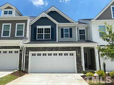680 Barneswyck Drive Fuquay Varina, NC 27526