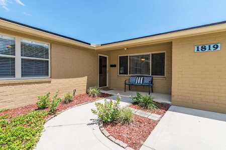 1819 Oak Grove Cir Jacksonville Beach, FL 32250