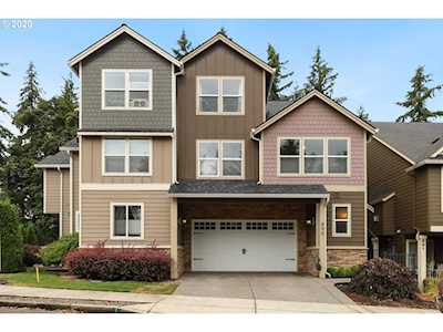 895 W U St Washougal, WA 98671