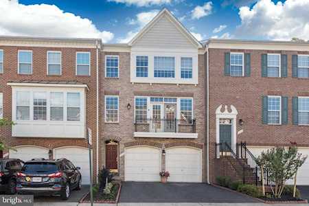 2966 Covington Square Way Fairfax, VA 22031
