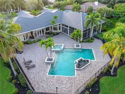 8100 Falls Ln Parkland, FL 33067