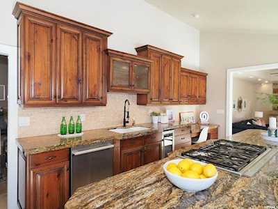 3658 E Spruce S Dr Millcreek, UT 84124