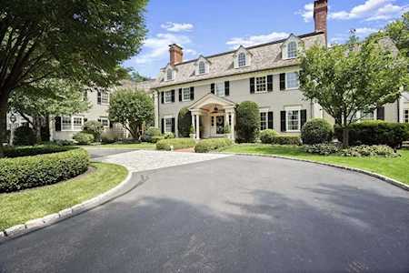 10 West Hollow Andover, MA 01810