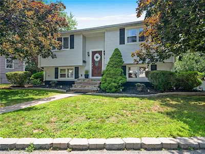 100 Central Ave North Providence, RI 02911
