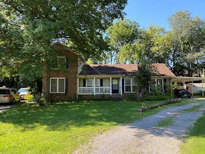 2546 Concord Ct Murfreesboro, TN 37130