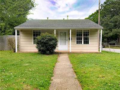 45 Phelps Circle Hampton, VA 23663