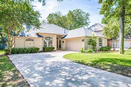 5848 Forest Bend Place Fort Worth, TX 76112