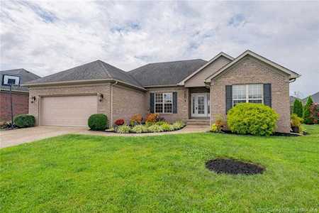 3202 Heritage Heights Way Jeffersonville, IN 47130