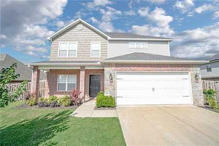 1114 Queensbury St Lowell, AR 72745