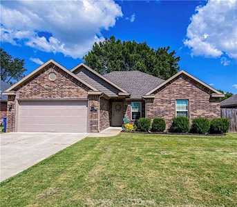 1107 SW Horizon St Bentonville, AR 72712