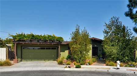 432 Woodland Place Costa Mesa, CA 92627