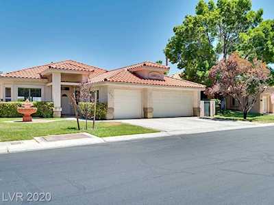 1816 Bay Hill Dr Las Vegas, NV 89117