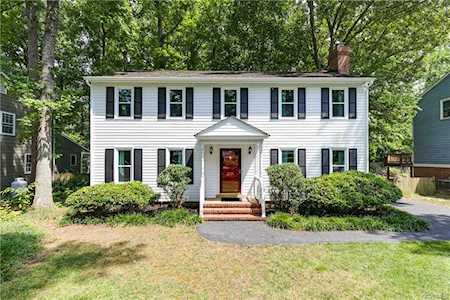 2325 Mountainbrook Dr Henrico, VA 23233
