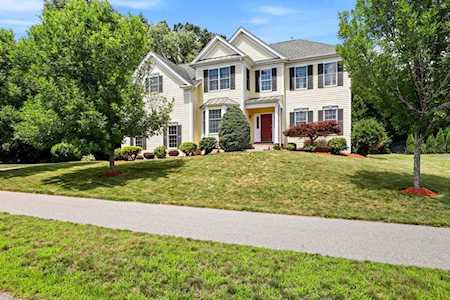67 Whitehall Way Bellingham, MA 02019