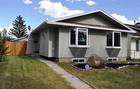 1000 Abbeydale Dr NE Calgary, AB T2A 6H3