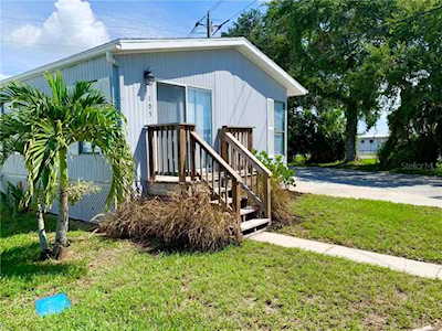 103 52nd Ave W Bradenton, FL 34207