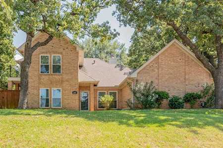 2937 Sweet Briar Street Grapevine, TX 76051
