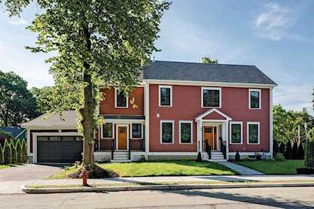64 Fuller St #64 Newton, MA 02468