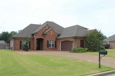 291 Julia Ann Dr Atoka, TN 38004