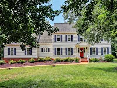 9101 Whistling Swan Rd Chesterfield, VA 23838