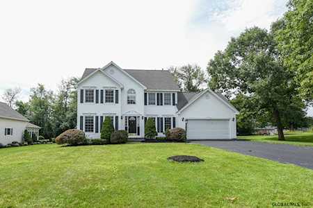 3 Ashington Ct Watervliet, NY 12189