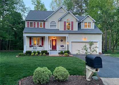 5801 Martin Glen Place Midlothian, VA 23112