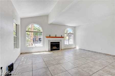8424 Majestic View Ave Las Vegas, NV 89129