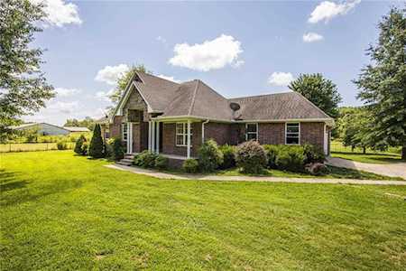 635 E Lake Rd Springdale, AR 72762