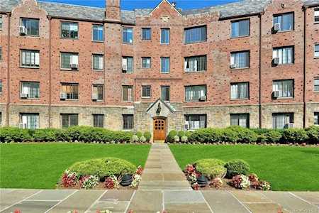 914 Wynnewood Road #4L Pelham, NY 10803