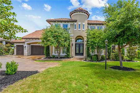 104 Barbuda Dr Austin, TX 78734