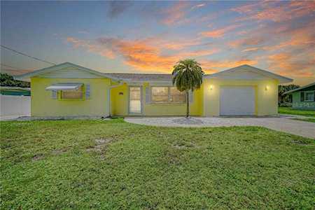 2085 Illinois Ave Englewood, FL 34224