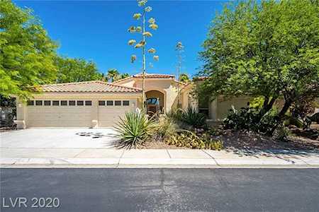 2313 Silver Bluff Ct Las Vegas, NV 89134