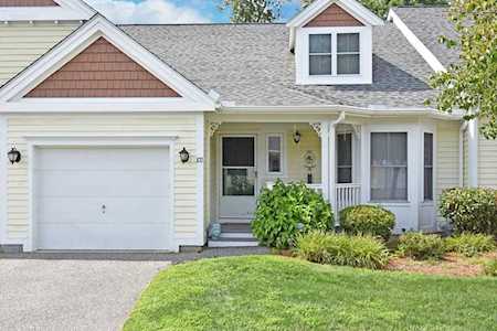 102 Westminster Dr #102 Marlborough, MA 01752